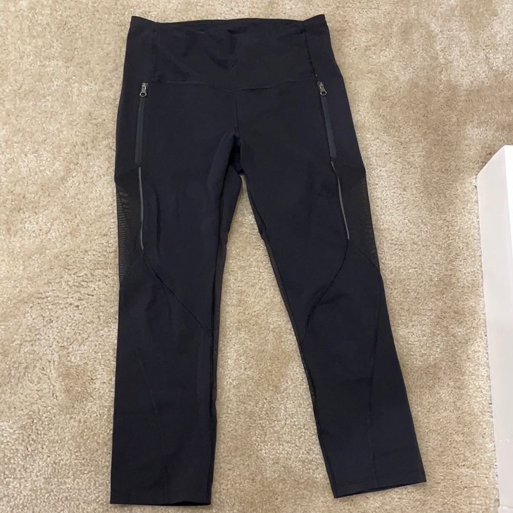 Black Lululemon leggings with mesh